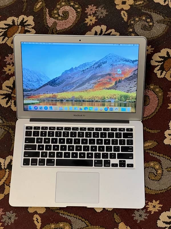 Apple Macbook Air 2011 4