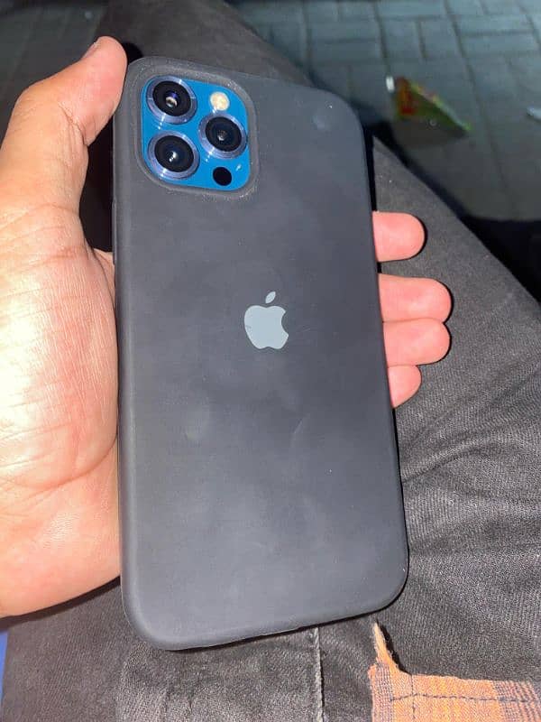 i phone 12 pro max family use 7