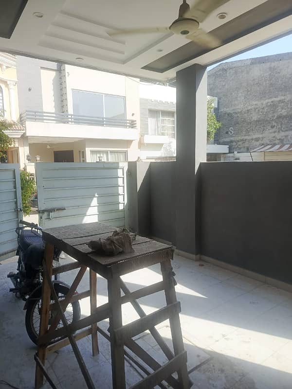 05 MARLA DESIGNER LUXURY SLIGHTLY USED BEAUTIFUL BUNGALOW AVAILABLE FOR RENT 18