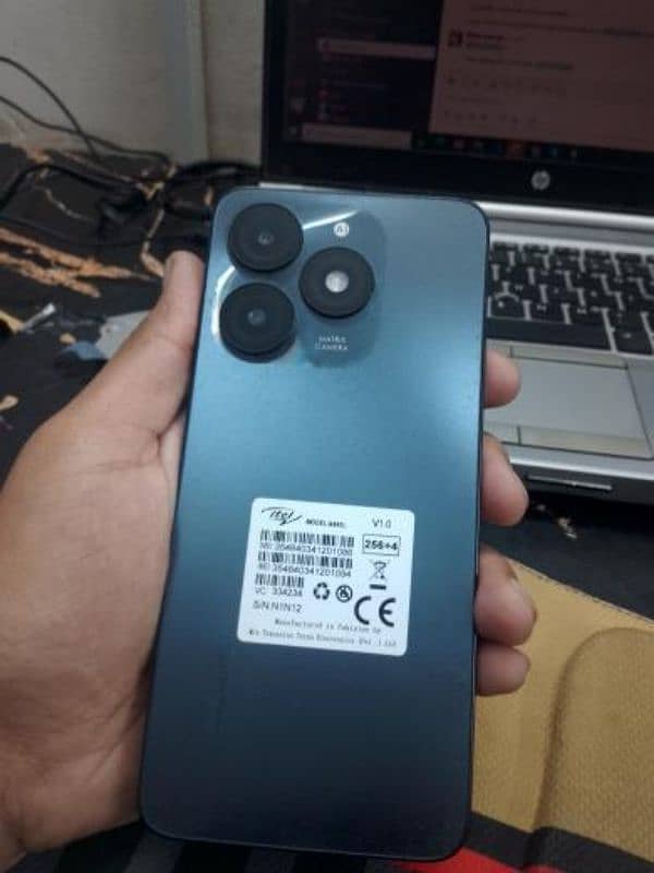 Itel A70 Pro 12/256 0