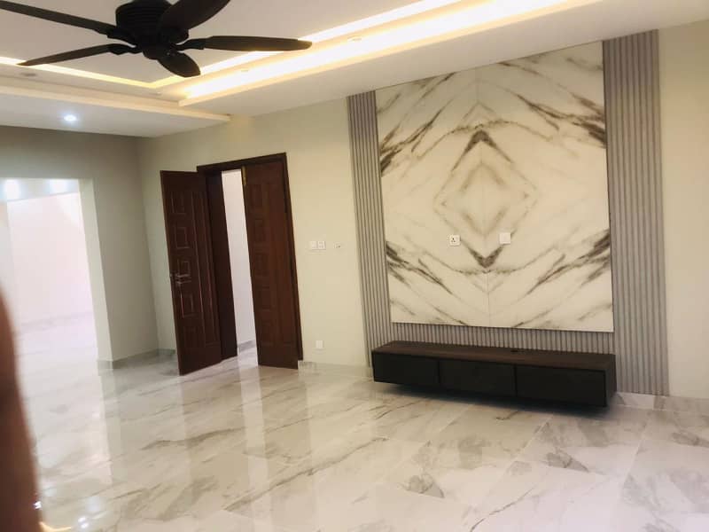 Army Housing Complex Brand New Brig House For Rent Available Askari 10 - Sector -S Lahore Cantt 15