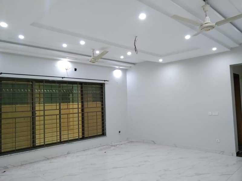A Brand New Flat Of 12 Marla Available For Rent 10