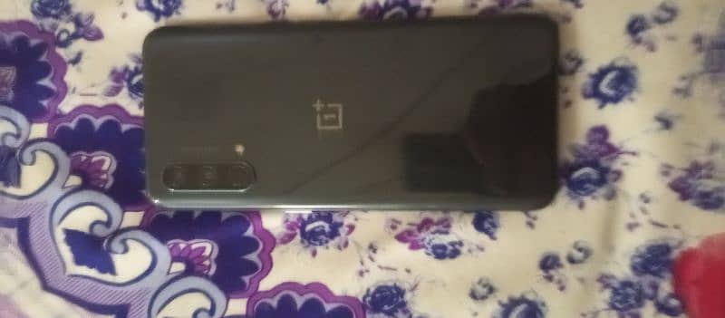 mobile all ok hai complete box hai 5