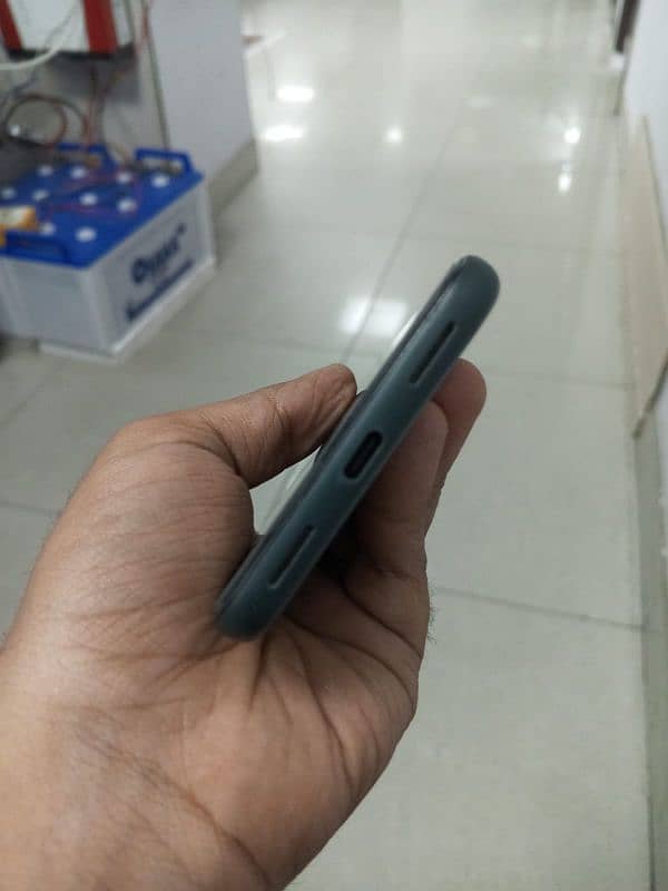 Google pixel 5a 1