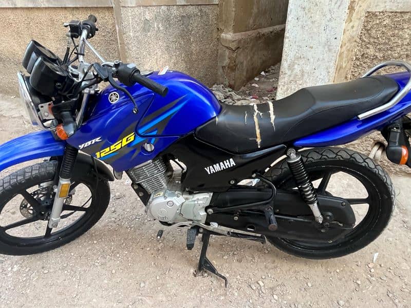 YAHAMA YBR 125G 4