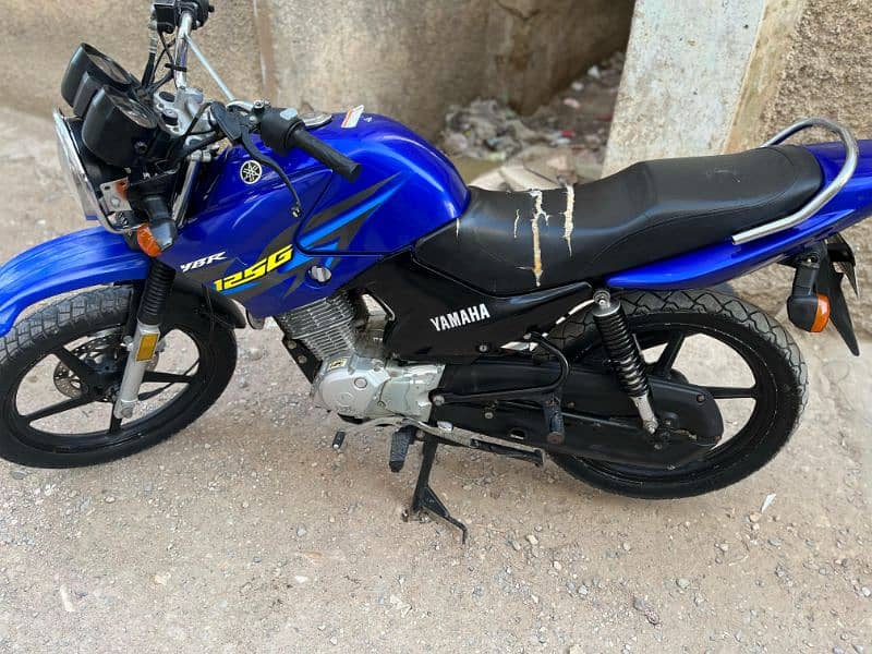 YAHAMA YBR 125G 8