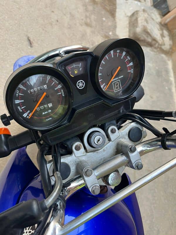 YAHAMA YBR 125G 13