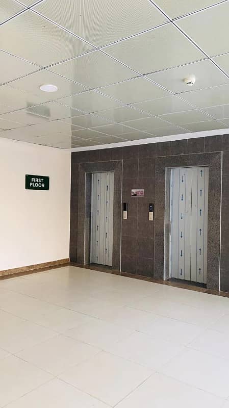 1400sq ft 2BHK Luxury Flat Available on CASH/ INSTALMENTS. Paragon Towers are available on SALE at minimum prices. 5