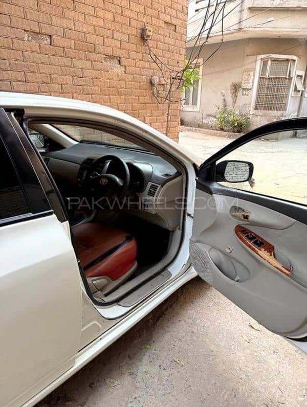 Toyota Corolla XLI 2011 5
