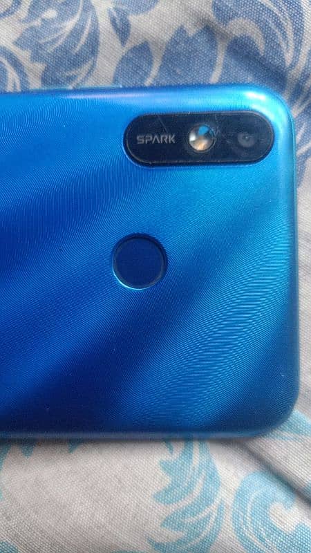 Tecno spark 2. . . . . . 2