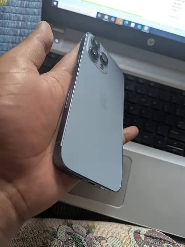 i phone 13 pro max 2