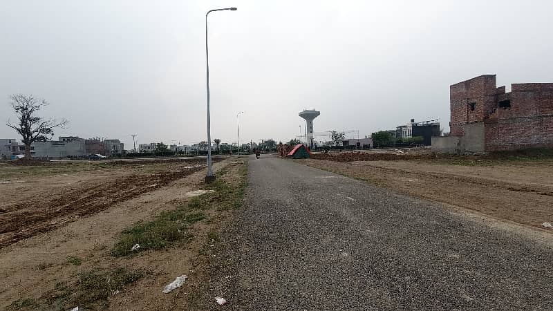 10 Marla Plot For Sale 7
