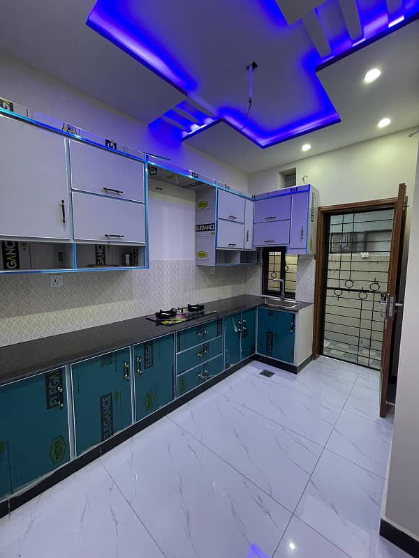 Stylish 5 Marla Portion for Rent Comfort, Privacy & Prime Location! 2