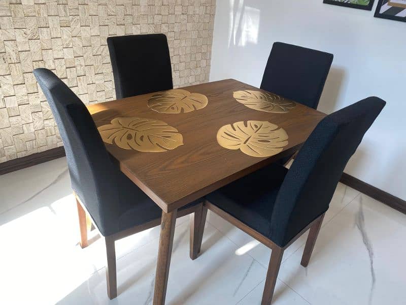 4 person dining table for sale 1