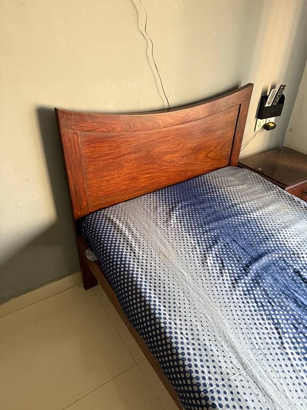 pure sheesham 2 single beds with side table 1
