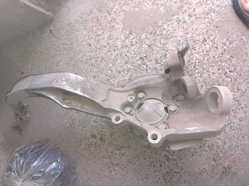 Front wheel hub and spindle 4