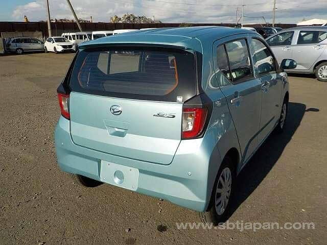 Daihatsu Mira L 2023 4
