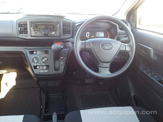 Daihatsu Mira L 2023 7