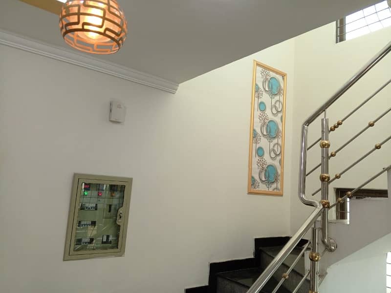 11MARLA BRAND NEW HOUSE FOR RENT CENTRAL BLOCK FIRST ENTRY VISIT ANY TIME MORE DETAILS CONTACT ME 12