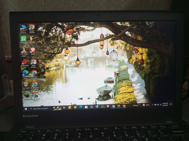 core i5 5th generation 8 gb ram 200 gb storage 1