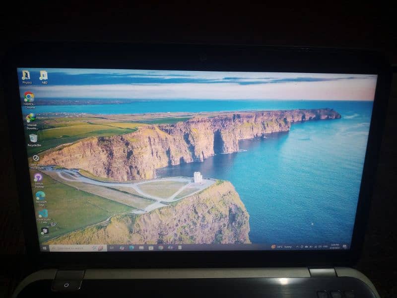 Core I5 3rd generation laptop 6GB RAM & 256GB SSD 0