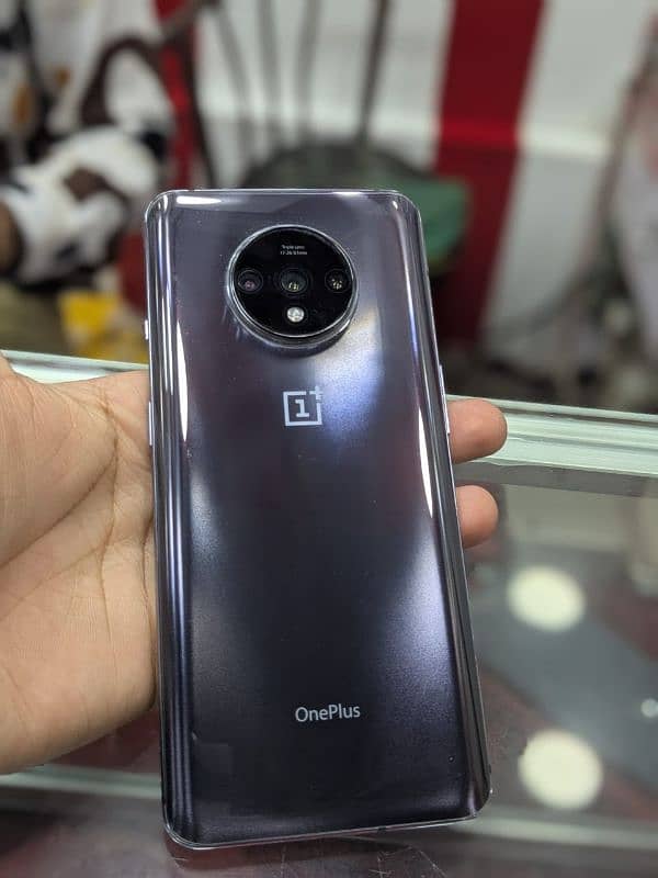 OnePlus 7T   Dual Sim  8 / 128 GB 0