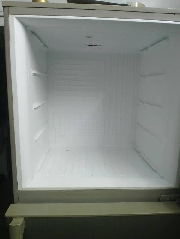 pell refrigerator 2