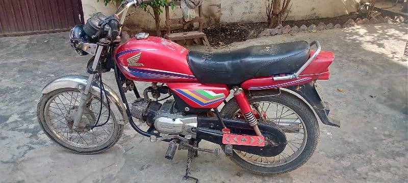 Honda CD100 1