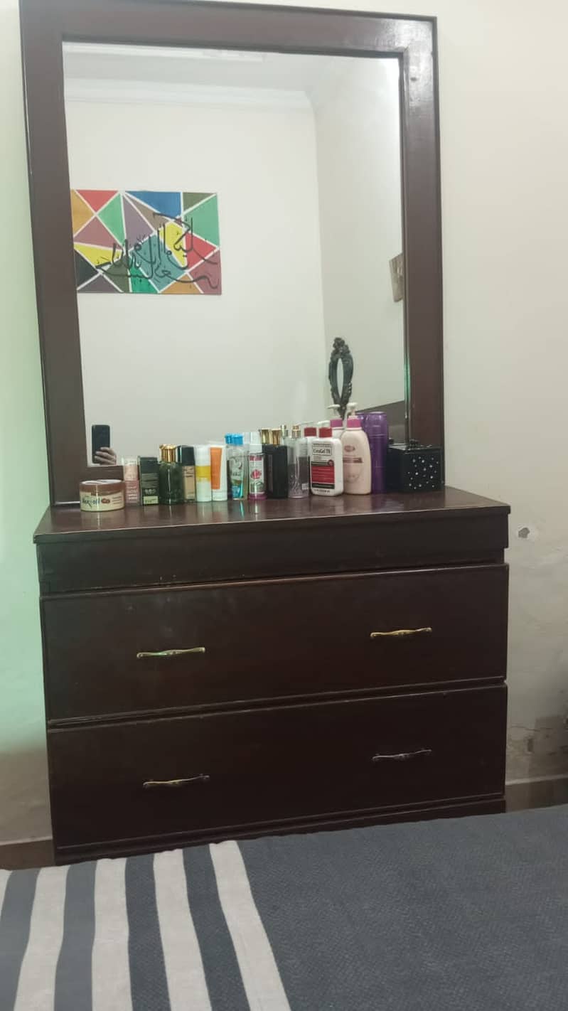 King Size Bed with Side table with Dressing Table 3