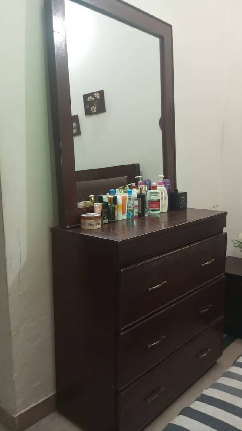 King Size Bed with Side table with Dressing Table 5
