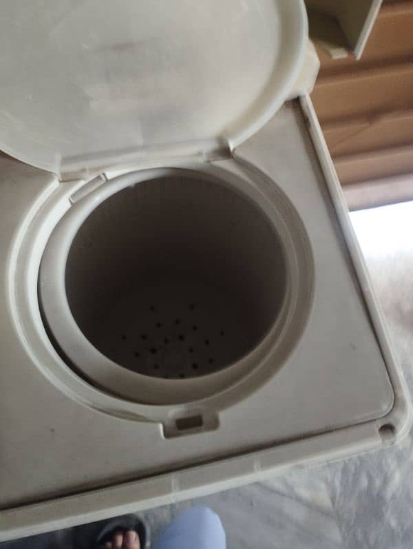 dowlanc washing machine with dryer 1