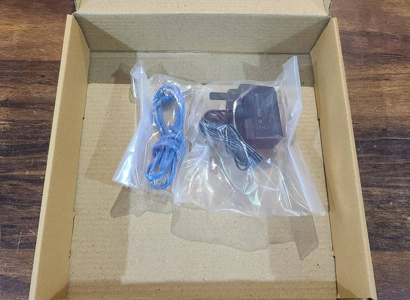 Etisalat S3 AC 2100 Dual Band Wireless Gigabit Router (Renewed) 17