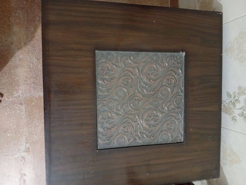 set of center tables for sale. . . 4