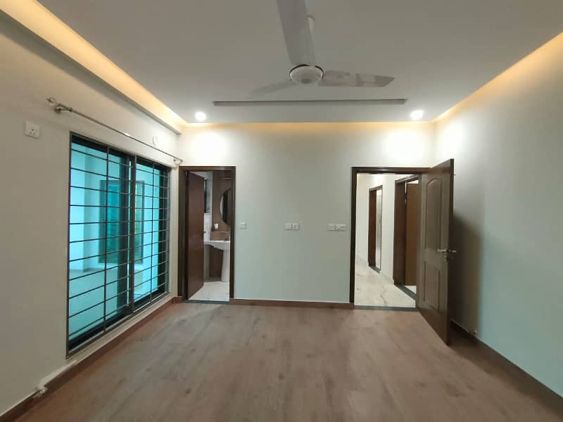A Brand New Flat Of 12 Marla Available For Sale 8