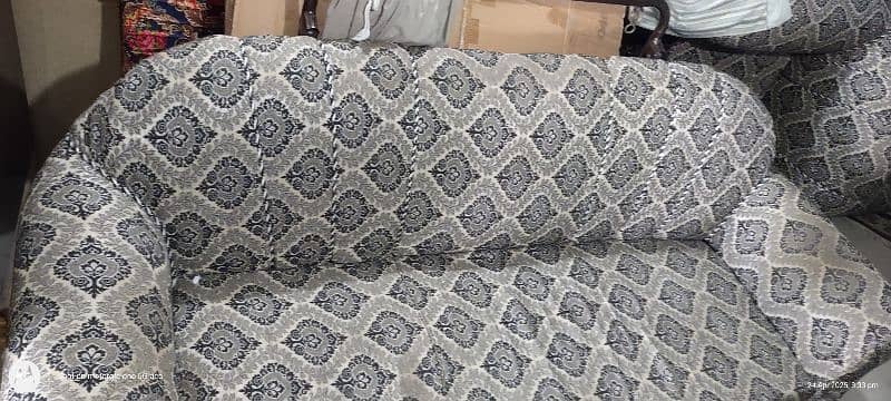 5seater sofa set for sell garden jubilee Chowk Karachi 03057275503 0