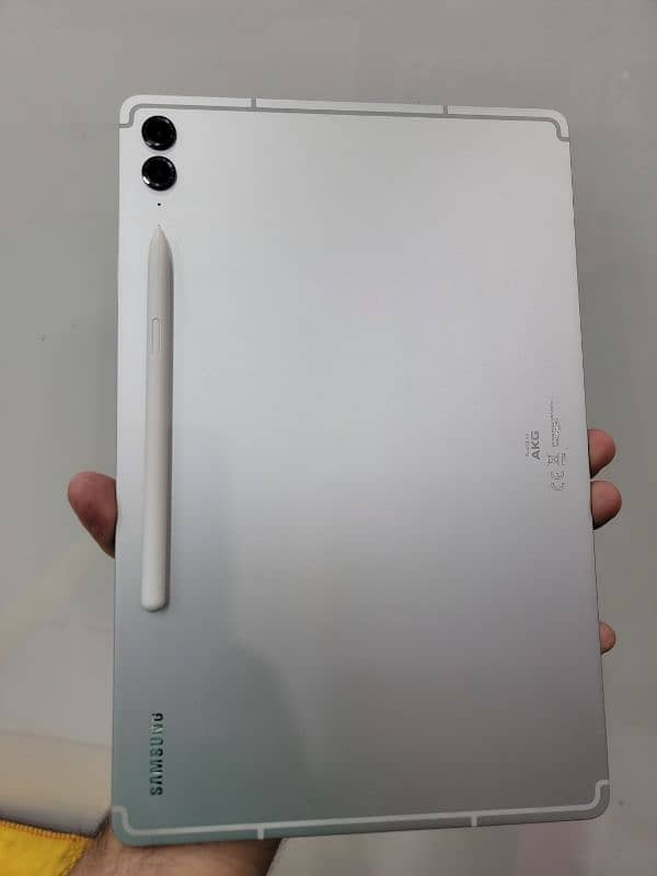 Samsung tab s9 FE plus (8+128) 3