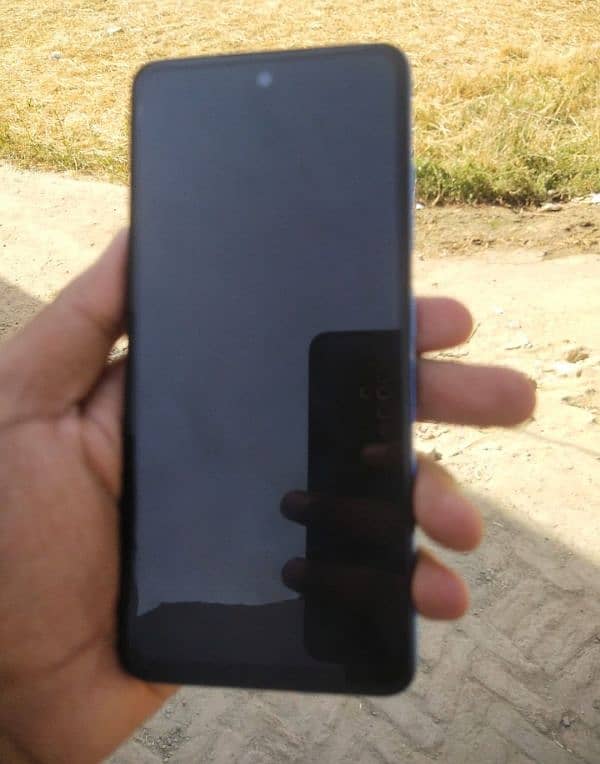 Tecno spark 20 scratch less only 10 month used 2 month warranty 3