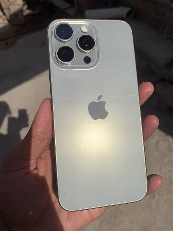 iPhone 15 pro max natural titanium 256 Gb foctry unlock 3