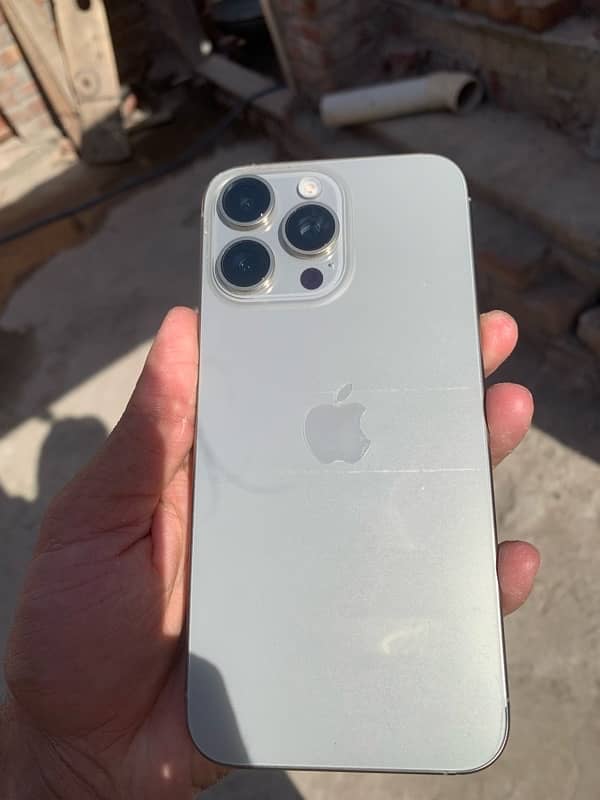 iPhone 15 pro max natural titanium 256 Gb foctry unlock 9