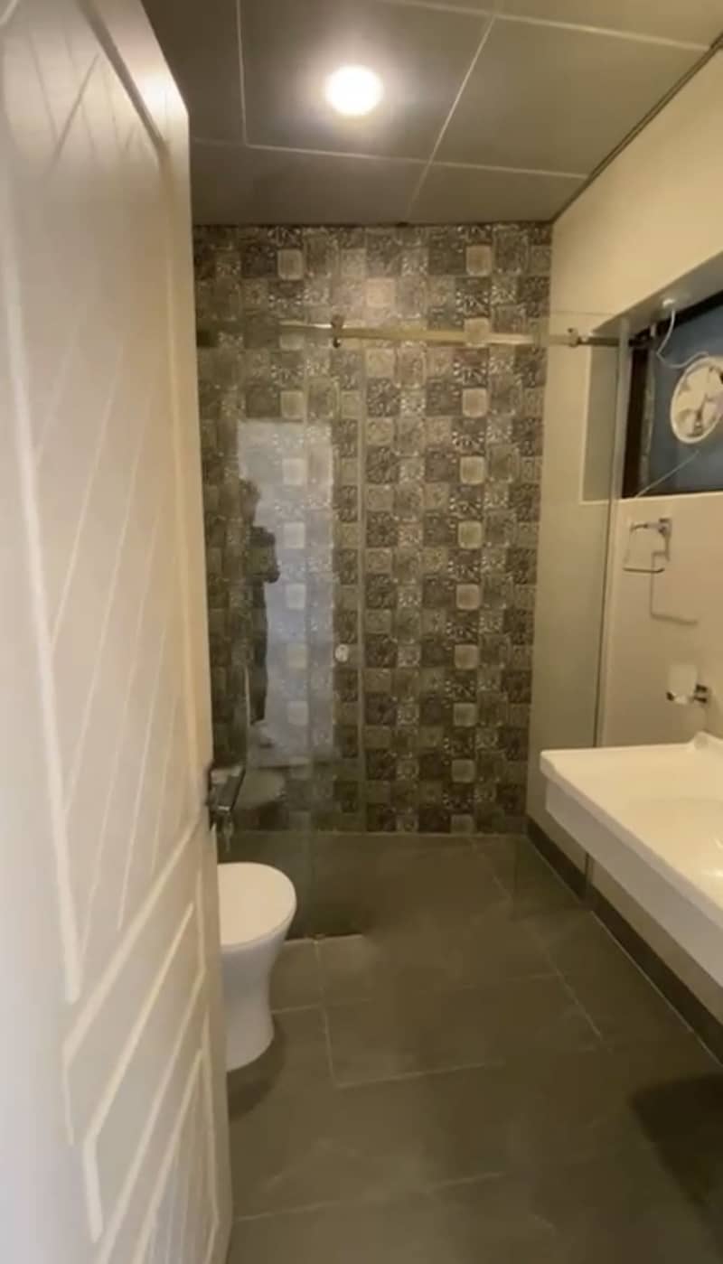 GULBERG ISLAMABAD LAKE VIEW APARTMENTS Available On Easy Installments READY TO MOVE 5
