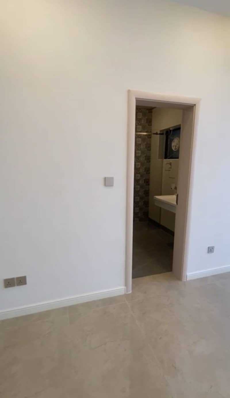 GULBERG ISLAMABAD LAKE VIEW APARTMENTS Available On Easy Installments READY TO MOVE 6