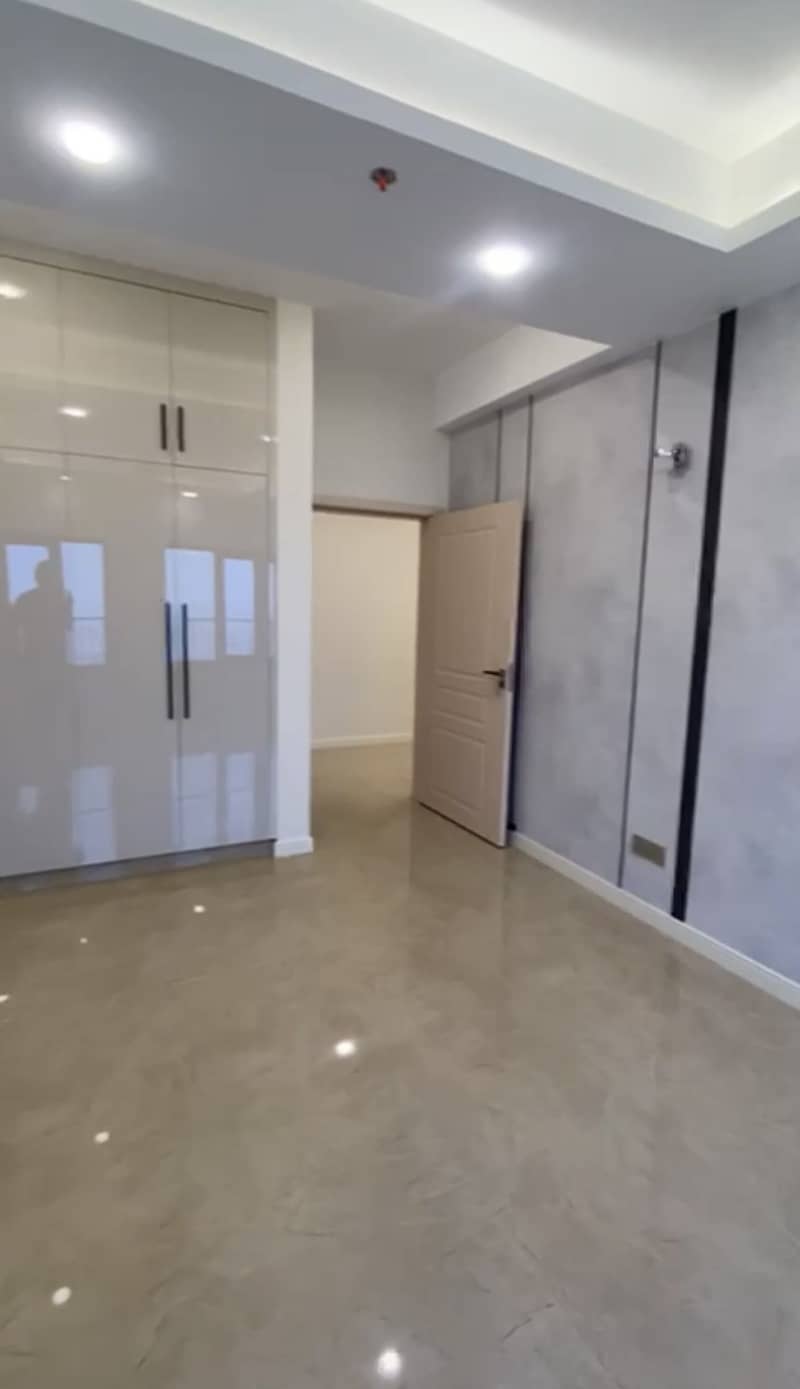 GULBERG ISLAMABAD LAKE VIEW APARTMENTS Available On Easy Installments READY TO MOVE 10