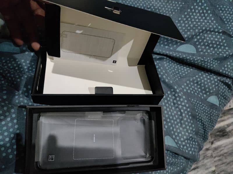 Xiaomi Mi 11 ultra complete box, Samsung galaxy s22, Google pixel 8 pr 8