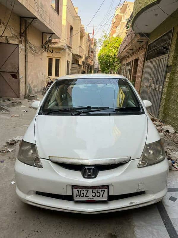 Honda City 2004 fully automatic version petrol average of 19 to 20km 1