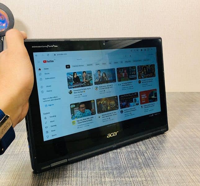 Acer Touch chromebook r721t 1