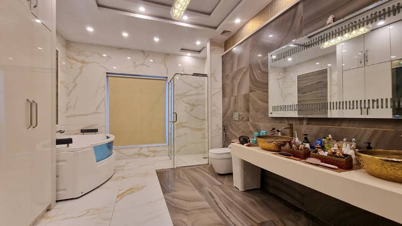 22.50 Marla Corner Full Furnished Bungalow in the Heart of DHA Phase 6 44