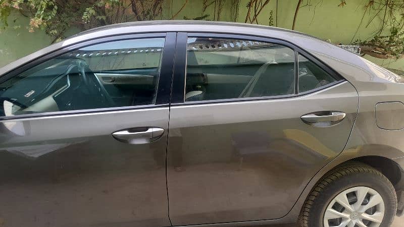 Toyota corolla gli 2018 8