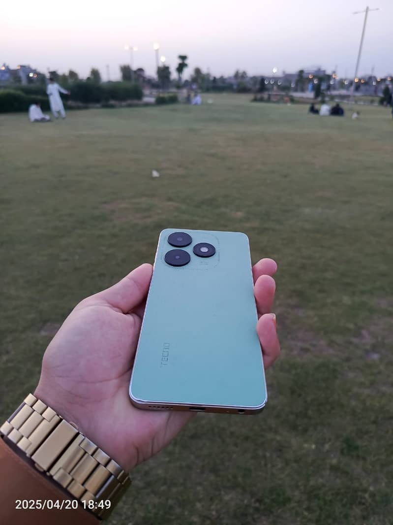 Tecno Spark Go 2024 2