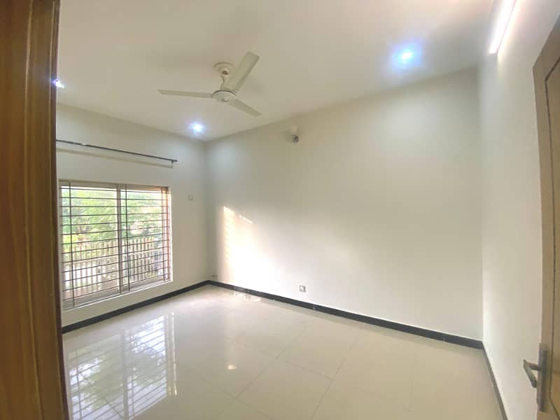 Centrally Located Lower Portion Available In D-12 For rent 3