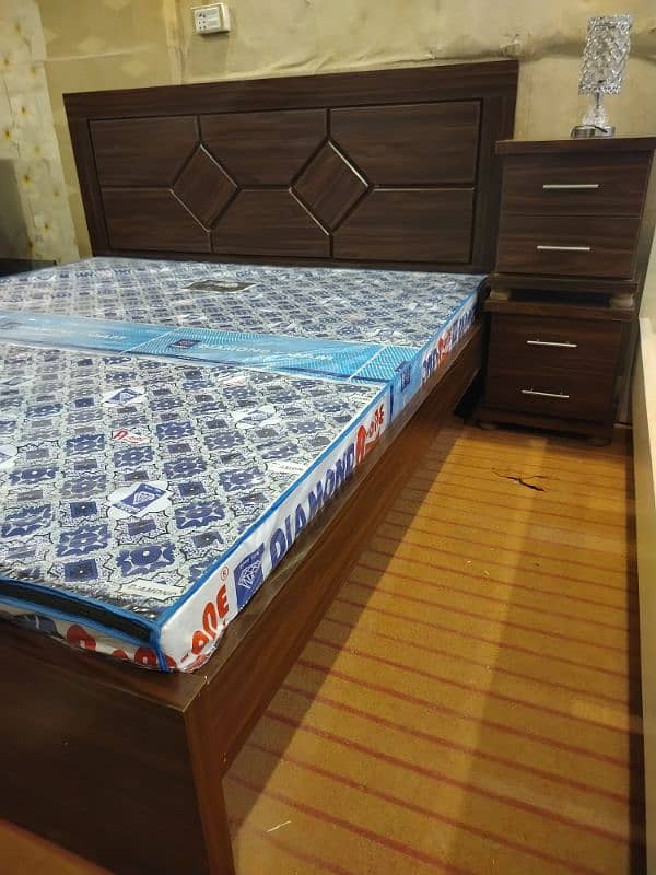 Stylish King size bed with 2 side tables best quality 9